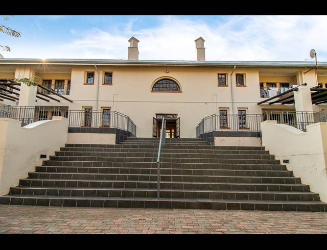 2 BEDROOM APARTMENT RENTED IN RIVONIA